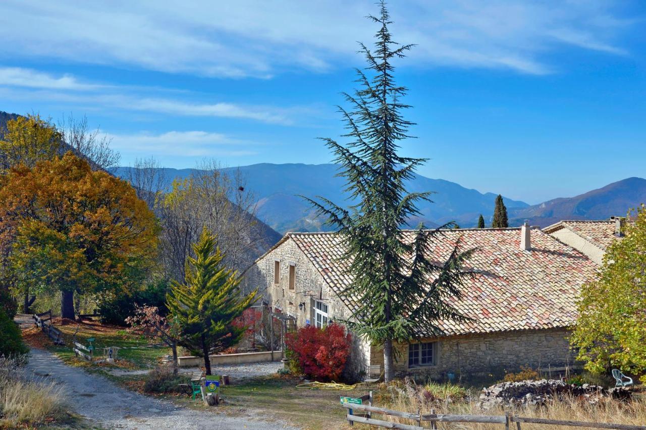 Malia - Chambres D'Hotes & Gite Barret-de-Lioure Экстерьер фото