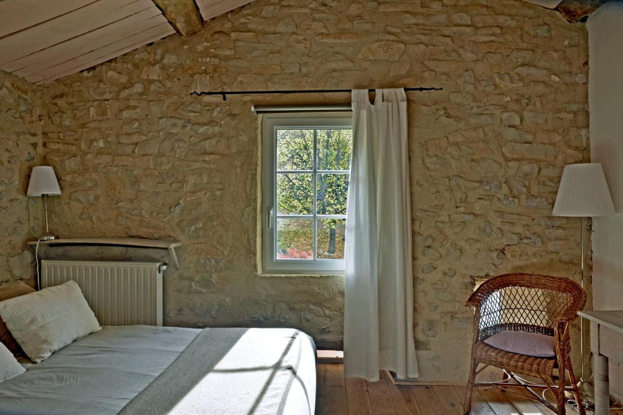 Malia - Chambres D'Hotes & Gite Barret-de-Lioure Экстерьер фото